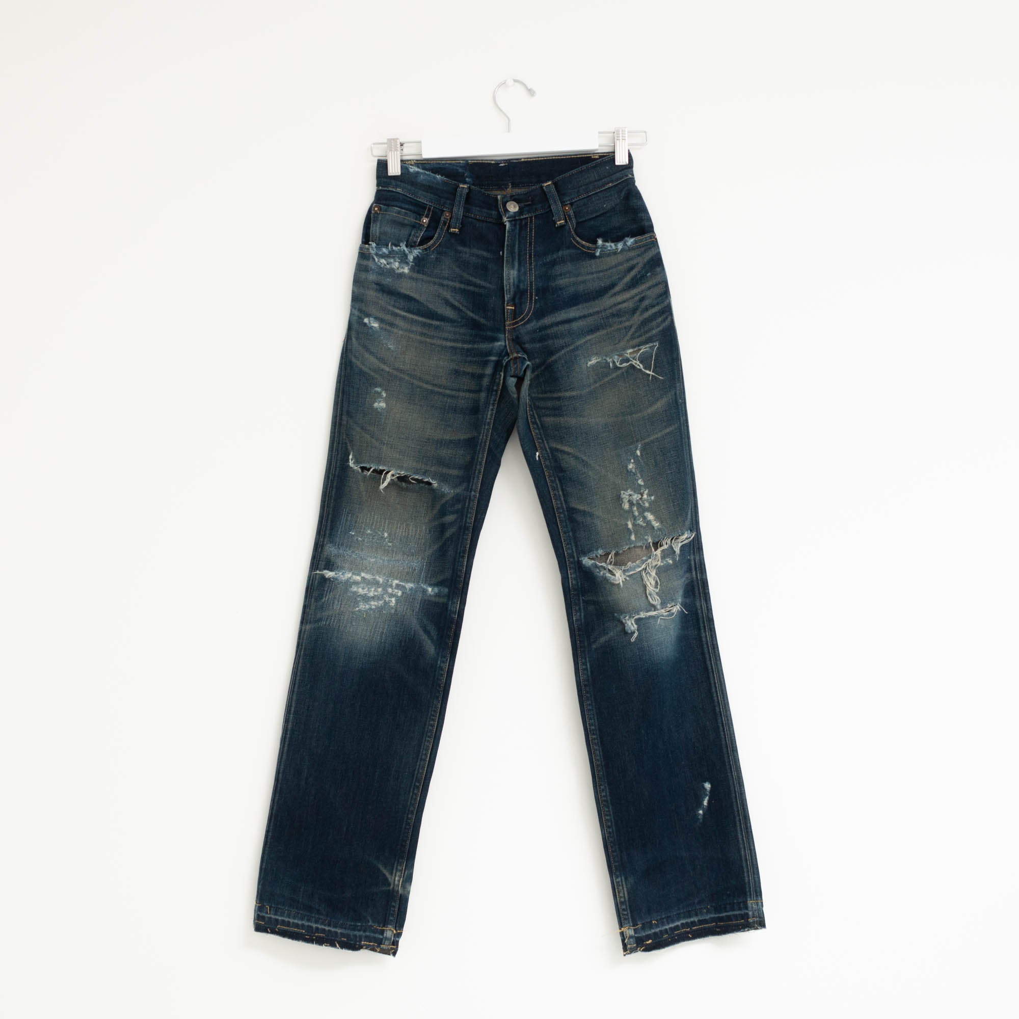"DISTRESED" Jeans W27 L32